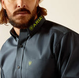 Men’s Ariat Dark Grey Team Logo Twill Fitted Shirt