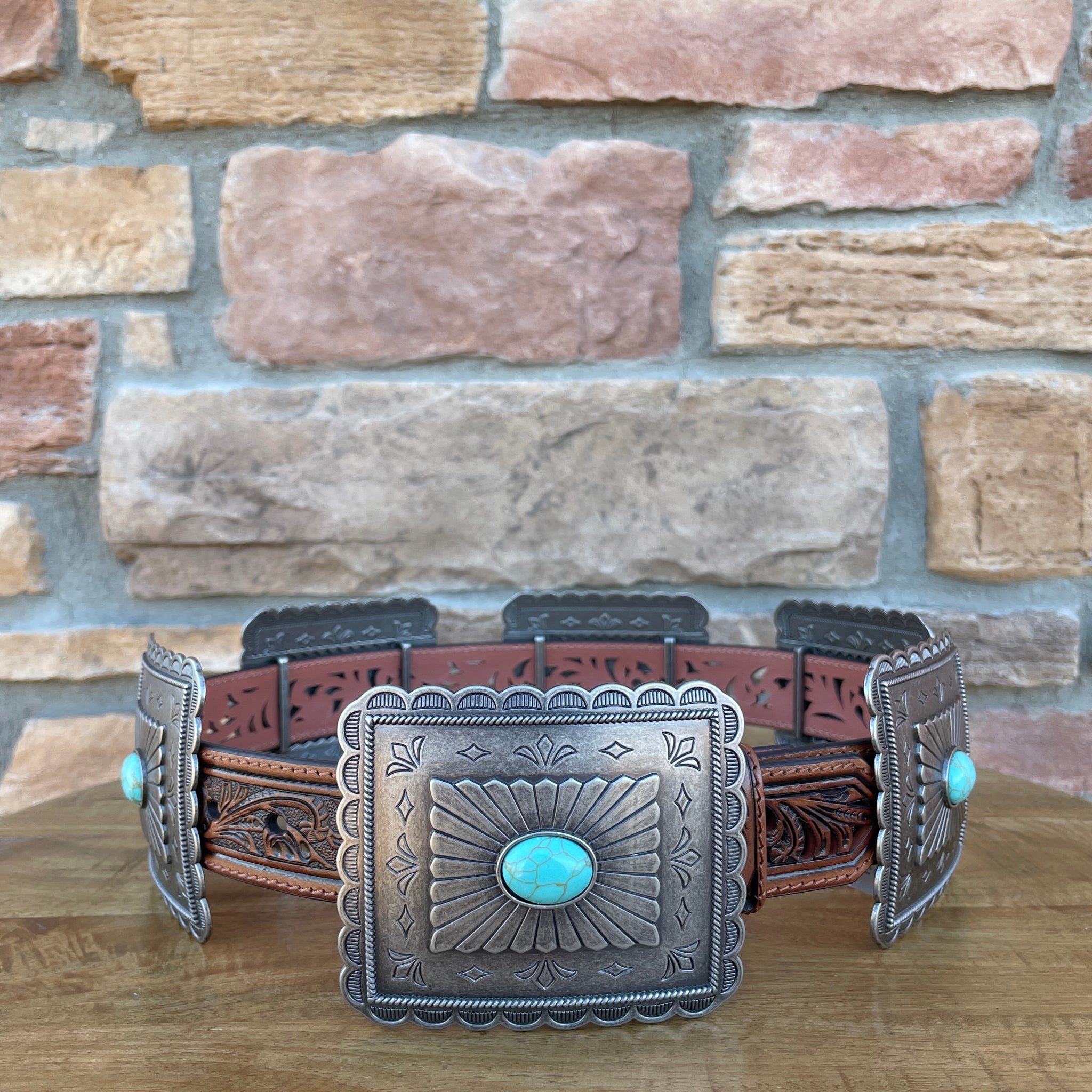 Ariat Brown Leather Concho Belt with Turquoise Accents B1176 - Brown Leather Scalloped Belt - Double J Saddlery main image 4
