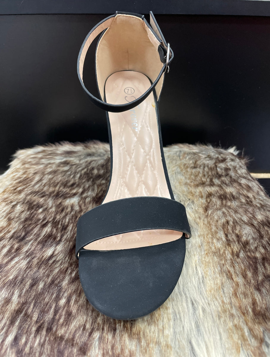 Cassandra Black Matte Heels – Moreno's Wear