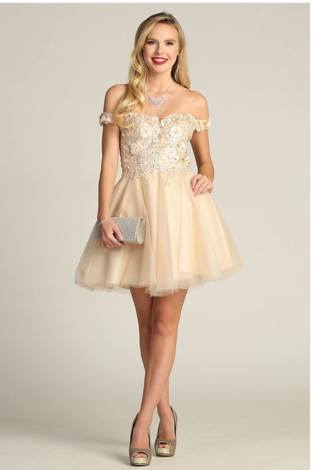 cheap gold dama dresses Short vs. Long Dama Dresses: What's Trending This Season