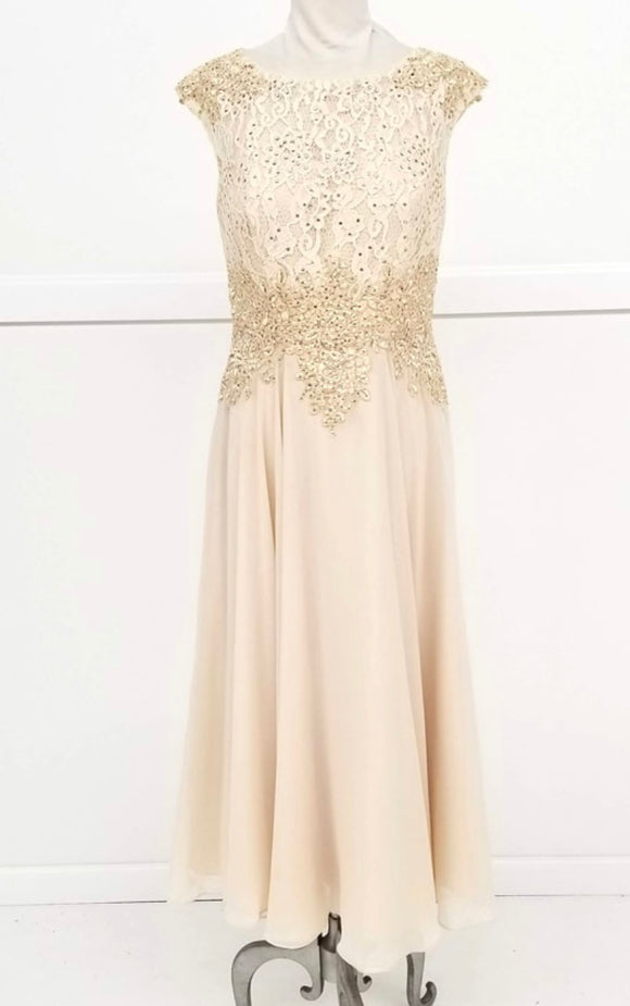 Chicas Evening Gowns C7542