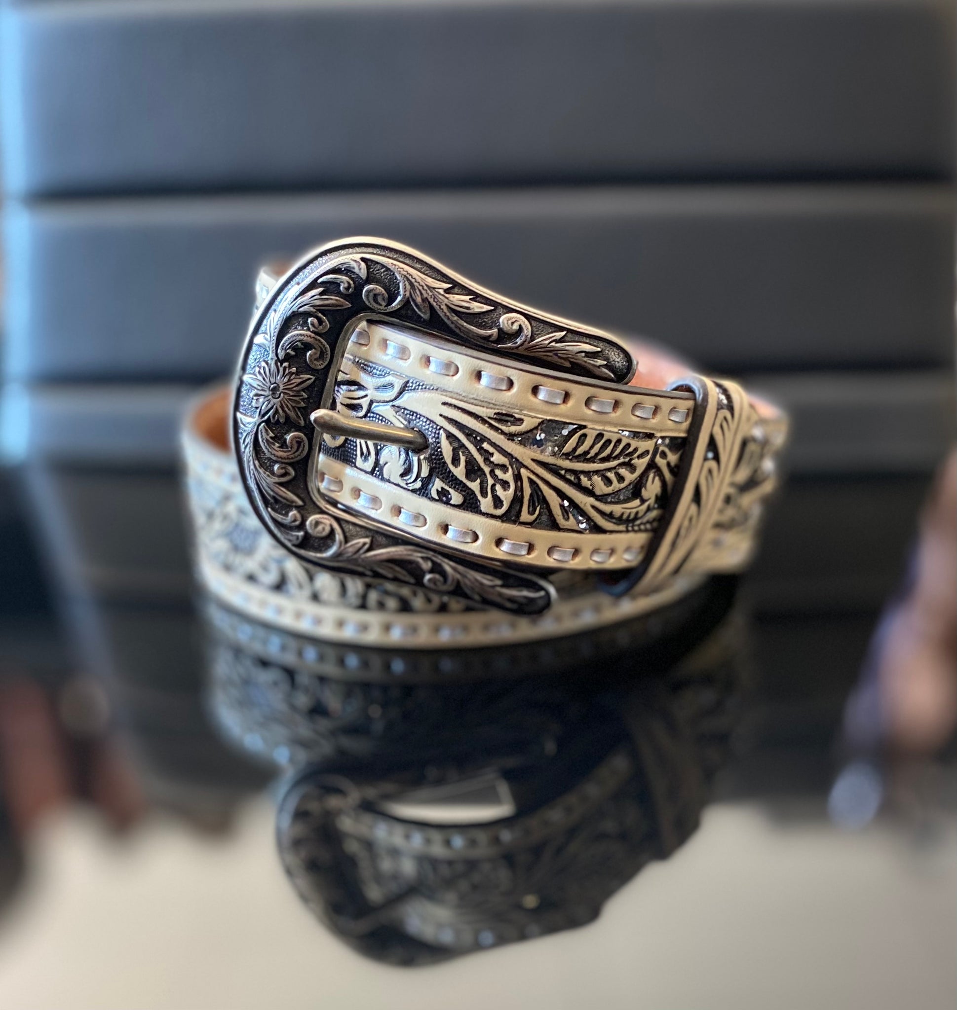 Catherine Floral Glitter ARIAT Belt A1530205 Moreno's Wear Catherine Floral Glitter ARIAT Belt A1530205 Moreno's Wear