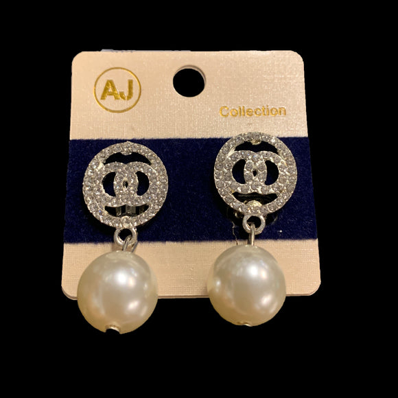 Cynthia Pearl Silver Earrings