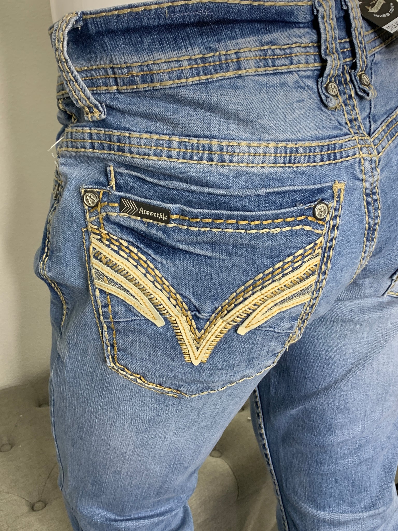 Jay Light Denim Skinny Jeans | Jess Lea Boutique