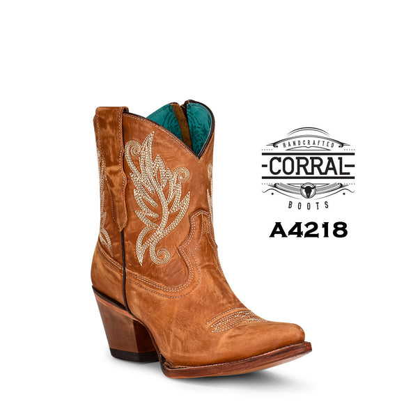 Corral Golden Embroidery Ankle Boots A4218